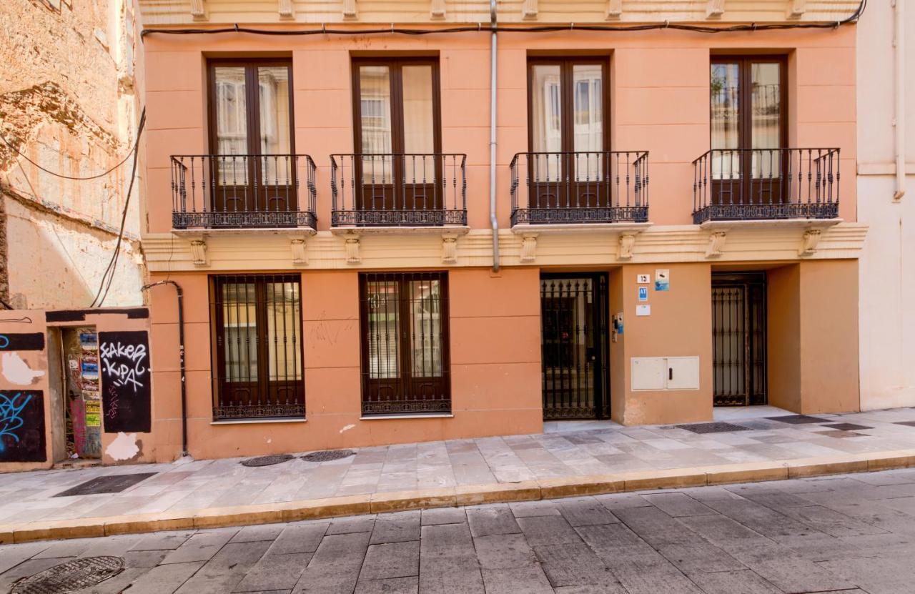 Holidays2Malaga Suites Екстер'єр фото